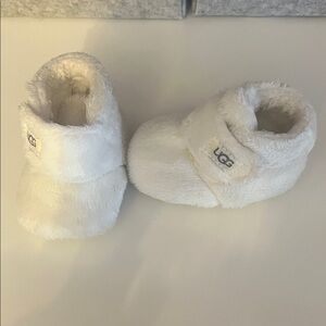 UGG Cream Kids Slippers